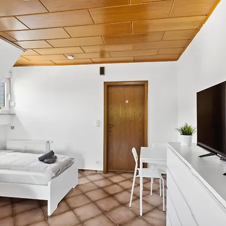 Monteur - Fuer Bis Zu 7 Personen In 63452 - Hu08c Apartment