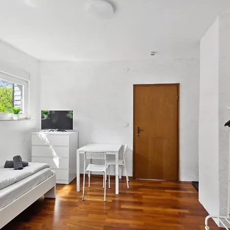 Apartment Monteur - Fuer Bis Zu 7 Personen In 63452 - Hu08c