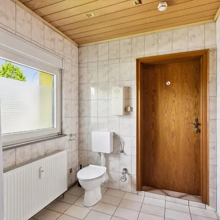 Monteur - Für Bis Zu 7 Personen In 63452 - Hu08c * Hanau