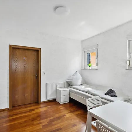 Monteur - Fuer Bis Zu 7 Personen In 63452 - Hu08c Apartment
